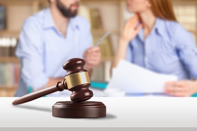 Can We Create a Divorce Settlement Agreement If We’re Not Speaking to Each Other?