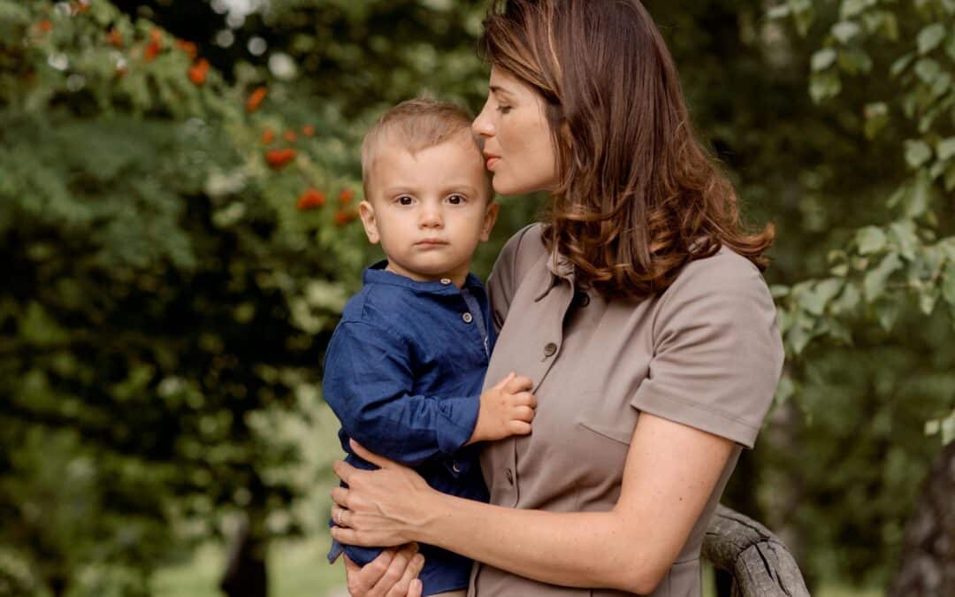 Does the Mother Always Get Custody During a Divorce in California?