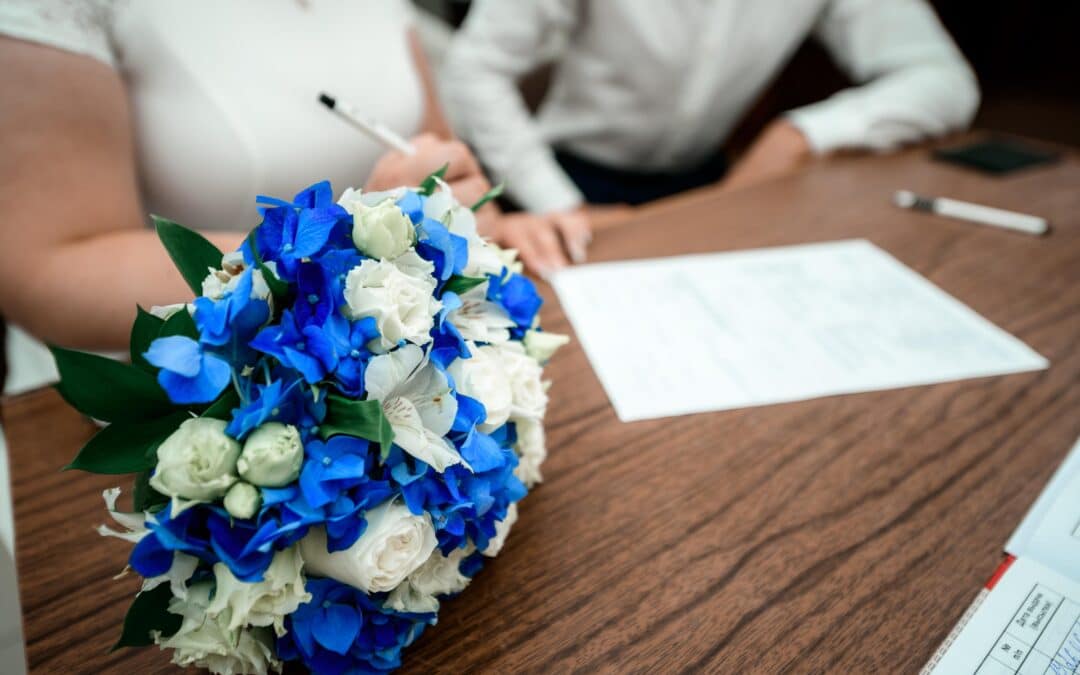 couple signing agreement